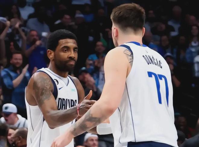 爵士碾压灰熊，欧文统治全场