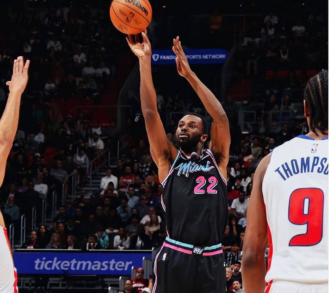 热火主场逆转活塞，迎来四连胜