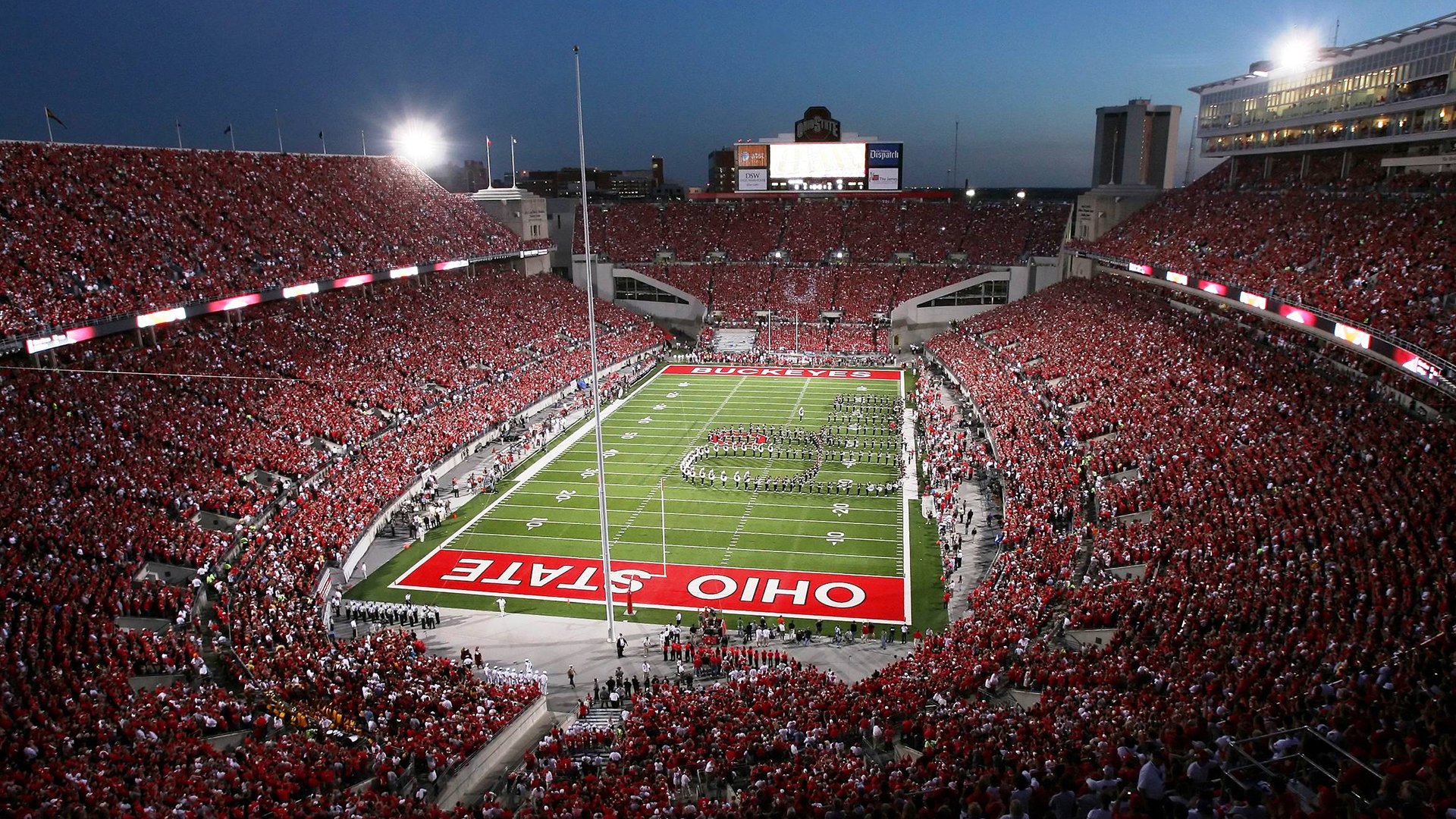 跨界风暴，篮网收割广东队，贝恩在F1赛道接管年度争冠战